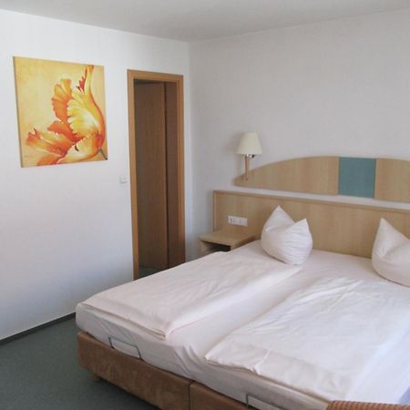 Hotel & Gaestehaus Krone ไกเซิลวินด์ ห้อง รูปภาพ