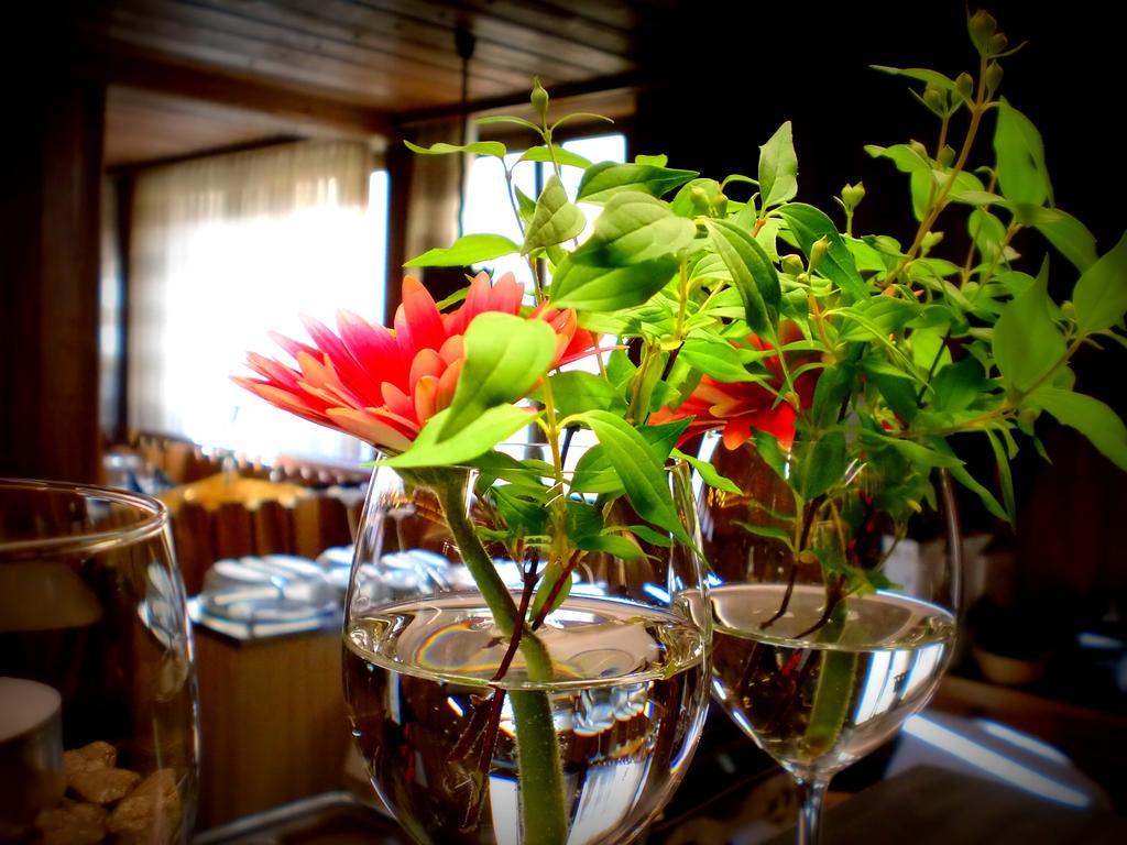 Hotel & Gaestehaus Krone ไกเซิลวินด์ ภายนอก รูปภาพ