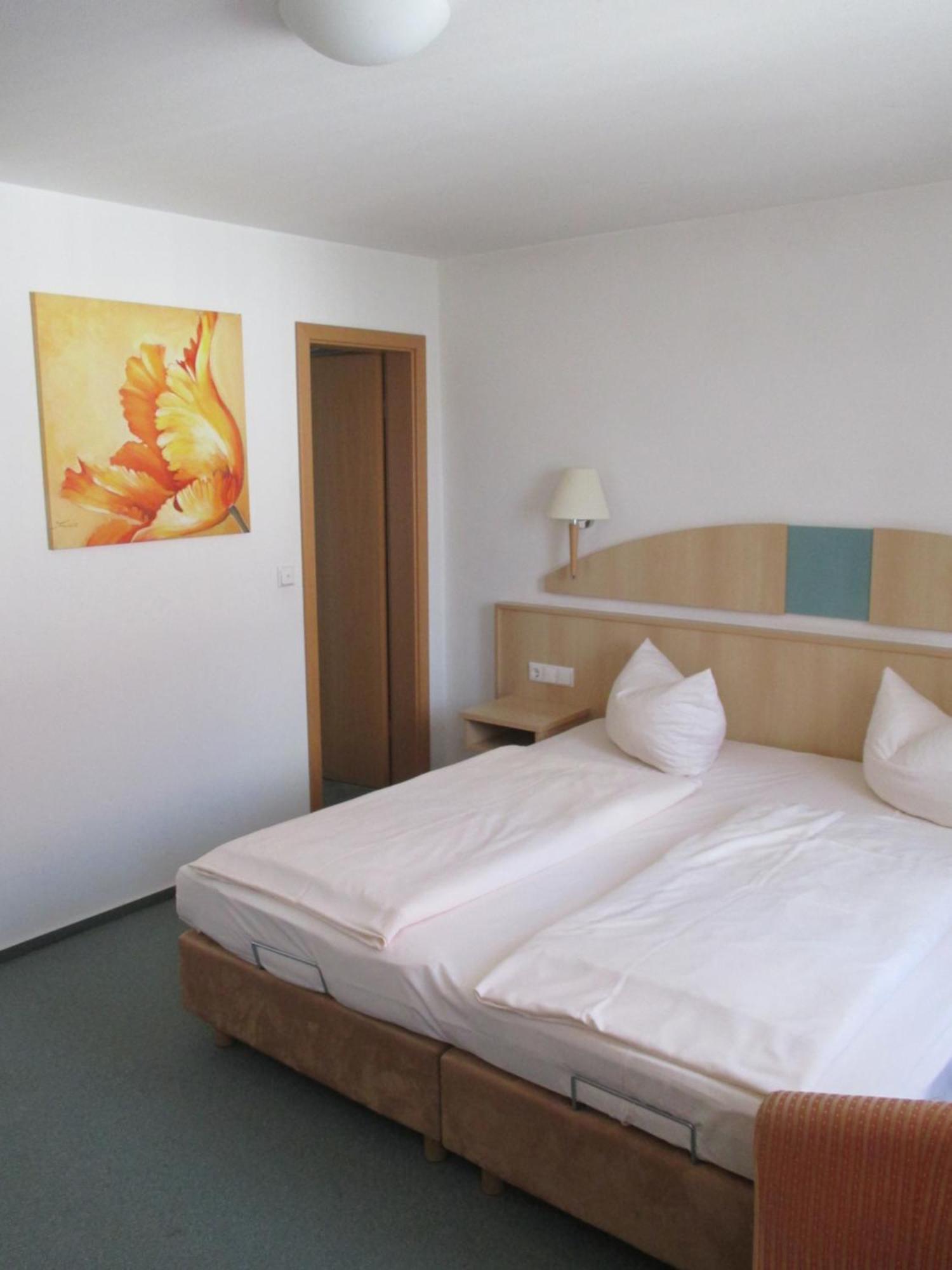 Hotel & Gaestehaus Krone ไกเซิลวินด์ ห้อง รูปภาพ