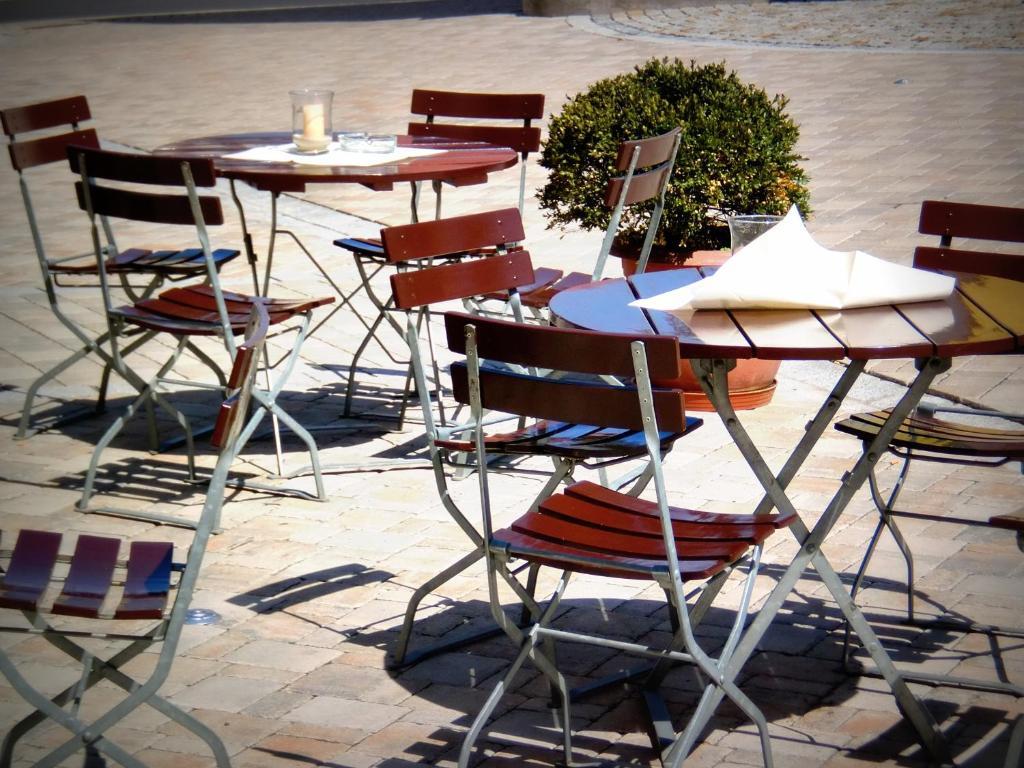 Hotel & Gaestehaus Krone ไกเซิลวินด์ ภายนอก รูปภาพ